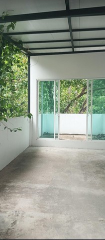 ขายอาคารพาณิชย์ bare shell 2 คูหา ราคา 12.99 ล้านบาท เขตพระนคร จังหวัดกรุงเทพ  มีโฉนด รั้วติดกระทรวงเกษตร