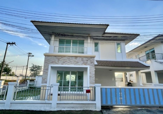  ให้เช่าบ้านศรีจันทร์ เนื้อที่ 59 ตรว ใกล้ตลาดสามพราน เซ็นทรัล ศาลายา นครปฐม มี 3 นอน 3 น้ำ