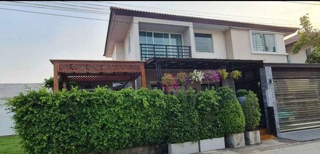 ขายบ้านเดี่ยว คาซ่า พรีเมี่ยม อ่อนนุช วงแหวน เนื้อที่ 55 ตรว มี 4 นอน 4 น้ำ