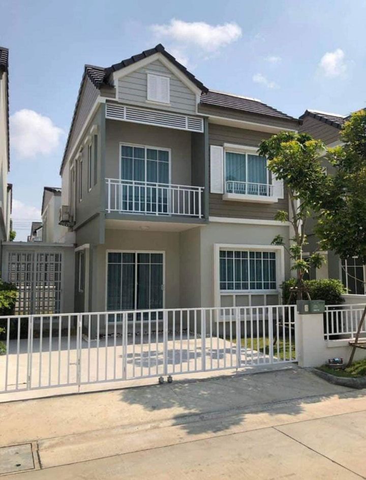 HR1390ให้เช่าทาวน์โฮม โครงการเดอะ วิลเลจ บางนา-วงแหวน 3 บางนา-ตราด กม.10 ตกแต่งพร้อมอยู่ค่าเช่า 30,000 บาท/เดือน สัญญา 1 ปี ประกัน 2 เดือน / ล่วงหน้า 1 เดือนติดต่อ : คุณพร 0938091444 (เบอร์นี้แอดไลน์ได้คะ),โทร 0939833259ID Line : henghengpaulaรหัสประกาศ HR1390ให้เช่าทาวน์โฮม 2 ชั้น โครงการเดอะวิลเลจ 3 บางนา-ตราด กม.10 ตกแต่งพร้อมอยู่ขนาด 28 ตร.วา พื้นที่ใช้สอย 134 ตร.ม. วัสดุชั้นบน ลามิเนต วัสดุชั้นล่าง แกรนิตโต้3 ห้อง