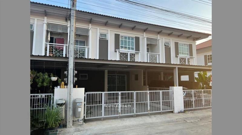 ขายด่วนทาวน์เฮ้าส์ 2 ชั้น หมู่บ้าน ไอลีฟ ไพร์ม กม.14 พร้อมบิ้วอิน มีระบบระบายอากาศทั้งหลัง 