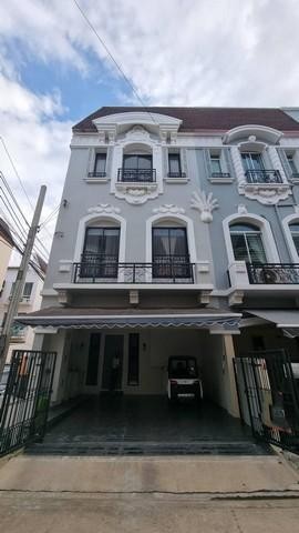 AHR2167-5J ให้เช่าทาวน์โฮมหลังมุม บ้านกลางเมือง GRAND DE PARIS รัชดา บ้านพร้อมพักอาศัย ใกล้โรงเรียนนานาชาติสิงคโปร์ SISB เลียบด่วนเอกมัย-รามอินทรา เดินทางสะดวกสนใจติดต่อ คุณจุ๋ม (Agent)098-5565514   ไลน์ ไอดี(Line ID) : thewitch-jj คลิกลิงค์ไลน์    https://line.me/ti/p/kf8IEqqIw6  ราคาเช่า 60,000บาท/เดือนประกัน 2เดือนล่วงหน้า 1เดือนสัญญา 1ปีรายละเอียดบ้านทาวน์โฮม 3ชั้น พื้นที่ 34ตารางวา เนื้อที่ใช้สอย 200ตารางเมตร (โดยประมาณ)-3 ห้อ