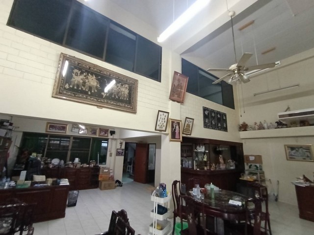 ให้เช่าอาคาร4.5ชั้น พื้นที่ 800 ตร.ม.  สุขุมวิท 93 อ่อนนุช30 ใกล้ BTSอ่อนนุช