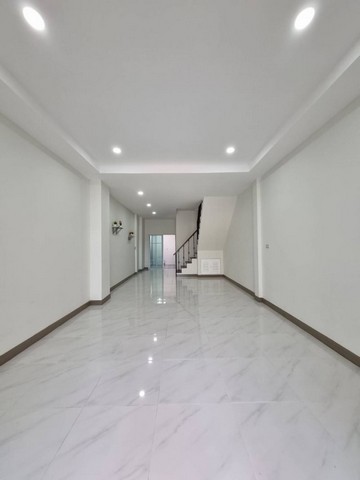 ขายด่วนทาวน์เฮ้าส์ หมู่บ้านบางบัวทอง บ้านกล้วย-ไทรน้อย นนทบุรี รีโนเวทใหม่