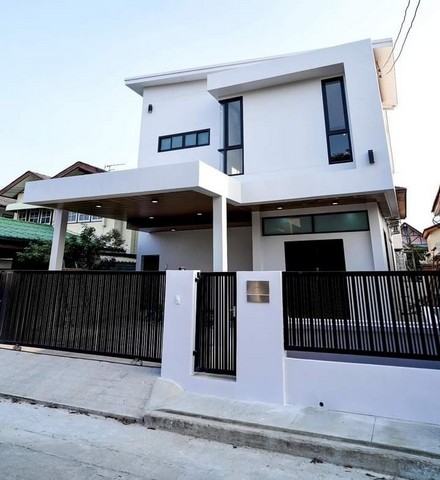 WW827AH ขาย บ้านเดี่ยว หมู่บ้านบางนา วิลล่า (Bangna Villa) ถนนบางนา-ตราด 39 บ้านใหม่พึ่งสร้างเสร็จ 