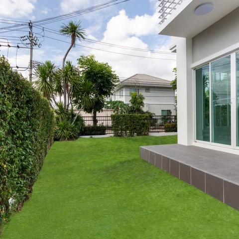 เพอร์เฟคเพลส รัตนาธิเบศร์ เฟส 2  หลังมุม ตกแต่งใหม่ ต่อเติมครัวที่จอดรถ มีพื้นที่รอบบ้าน โ