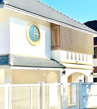 ติดต่อ เต้ย 086-659-5965 Line ID: Creatoeyด่วน!!! 2.39 ล้านบาทบ้านสวย ใกล้ห้างเซ็นทรัลเฟสติวัล 5 นาทีรีโนเวทใหม่ทั้งหลัง 5 ห้องนอน. พื้นที่ 42 ตรว.5 ห้องนอน2 ห้องน้ำ1 ห้องโถง1 ห้องครัวจอดรถ 2 คัน.สถานที่ใกล้เคียง- เซ็นทรัลเฟสติวัล เชียงใหม่ 5 นาที- Meta mall (Community) 5 นาที- ตลาดสดแม่กวง 5 นาที- ตลาดสดสามแยก 10 นาที- แยกแม่กวง 10 นาที- รวมโชค มอลล์ 15 นาที.ขาย 2.39 ล้านบาทไม่รวมค่าโอน.ติดต่อเต้ย 086-659-5965 Line ID: Creatoeyเพิ่มเพื่