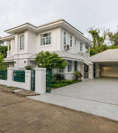 บ้านพูลวิลล่าสวย 2 หลัง (ในบริเวณเดียวกัน) เฟอร์นิเจอร์จัดเต็ม รวม Built in เครื่องใช้ไฟฟ้าทุกชิ้นใหม่หมด