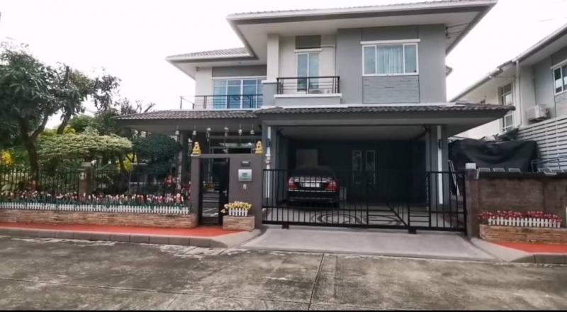 ขายบ้านเดี่ยว 2 ชั้น โครงการ เดอะแพลนท์ แจ้งวัฒนะ หลังมุม (The Plant Chaengwattana)อยู่ในเมืองทองธานีใกล้ทางด่วน (เมืองทองธานี) Impactเพียง 5 นาทีเท่านั้น ราคา13,800,000 บาท ค่าธรรมเนียมการโอน​คนละ​ครึ่งโทร 095-0892688 Line: mooprasitรายละเอียดทรัพย์ :– แบบบ้านรุ่น iPremium ขนาดใหญ่ที่สุดในโครงการ– ขนาดที่ดิน 68 ตรว. พื้นที่ใช้สอย 204 ตรม.– 4 ห้องนอน 4ห้องน้ำ 1 ห้องนั่งเล่น 1 ห้องครัว จอดรถได้ 2 คันแถมเฟอร์​นิ​เจอร