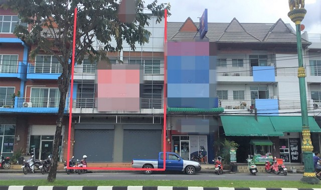 รายละเอียดเพิ่มเติมCode ID : PKK04-06022ราคาขาย         16,200,000 บาท- ขนาดพื้นที่ :   44.40 ตร.ว - พื้นที่ใช้สอย :  576 ตร.ม- จำนวนห้อง :   8 ห้องนอน 20 ห้องน้ำ (2 คูหา)- ที่จอดรถ :   1 คัน- อาคารพาณิชย์:     3 ชั้น- อาคารพาณิชย์หันทางทิศ : -- อายุอาคาร :   11 ปีพิกัดทรัพย์    :    https://maps.app.goo.gl/Ubu3A3R433fT4HGDAสถานที่ใกล้เคียง- ใกล้โลตัส โกเฟรช รัตนอุทิศ สงขลา - ใกล้โลตัส โกเฟรช ถนนราษฎร์อุทิศ,สงขลา- ใกล้โรงพยาบาลหาดใหญ่- ใกล้อินเด็กซ์ ลิฟ�