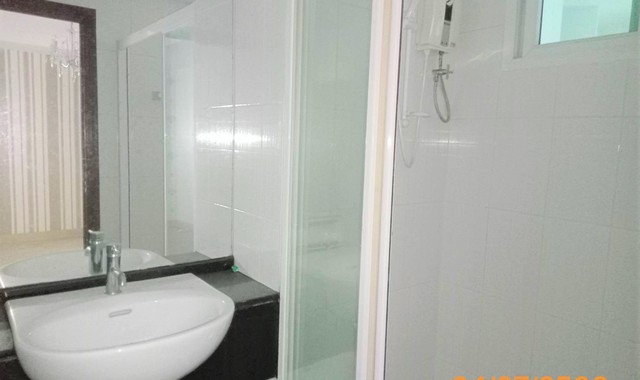 ขายคอนโด  เดอะ รอยัล เพลส คอนโดมิเนียม 2  ภูเก็ต (PKK05-01855)