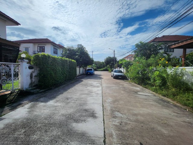 ขายถูก ขายตามสภาพ บ้านเดี่ยว 2 ชั้น โครงการ เคซี กรีนวิลล์ ซ.มิตรไมตรี10/1 เขตหนองจอก