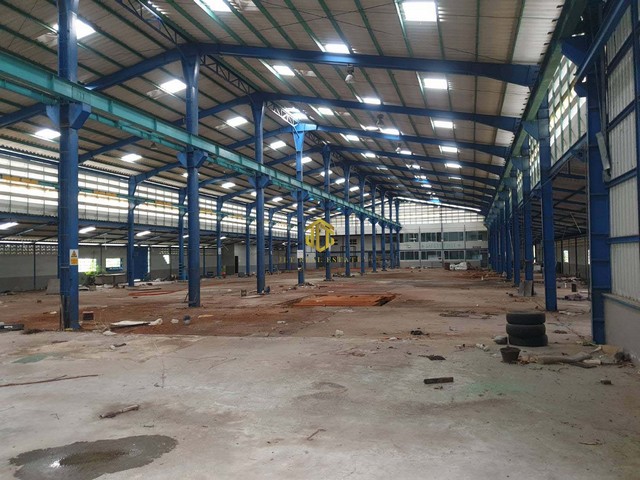 ขาย/ให้เช่าโกดังพร้อมออฟฟิศขนาด 3564 ตรม. อ.เมือง ชลบุรี