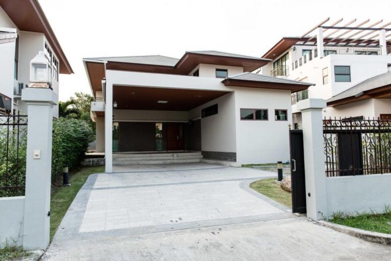 ให้เช่าบ้านเดี่ยว2ชั้น 12 นอนย่านพระราม9 พัฒนาการ  ใกล้ARLหัวหมาก