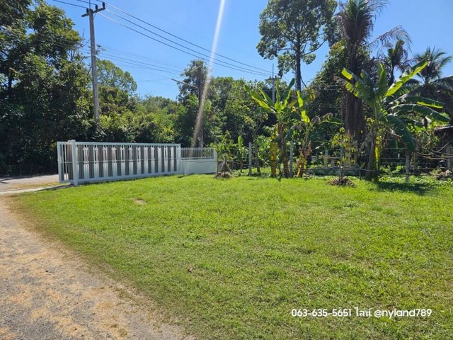 ขายบ้านครึ่งไม้ครึ่งปูน 2 ชั้น โฉนดครุฑแดง พร้อมโอน ต.ป่าขะ อ.บ้านนา จ.นครนายก รีโนเวทเสร็จใหม่ๆสวยงามมาก