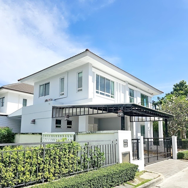 ใหม่ไม่เคยอยู่ ใกล้มากแฟชั่น  280ตรม. ทำเลดี  ใกล้มากแฟชั่นไอซ์แลนด์ แม็คโคร ให้เช่าบ้านไม่เคยอยู่ 2 ชั้น 99 ตรว. เงียบสงบ หลังมุม 3นอน 3น้ำ 3แอร์ 2จอดรถ