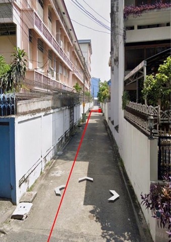 ขายที่ดินย่าน พญาไท ใจกลางเมือง 40 ตารางวา ทำเลดี ขนาด minimal มีรั้วรอบของชิด ถนนเข้า-ออก สะดวก ชุมชนรอบข้างสงบ