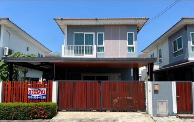 ขายบ้านแฝด 2 ชั้น ศุภาลัย ไพรด์ บางนา-วงแหวน ใกล้สนามบินสุวรรณภูมิ ตัวบ้านไม่ติดกัน เดินทางง่าย ใกล้สิ่งอำนวยความสะดวกขายราคา 4,650,000 บาทบนเนื้อที่ 38.7 ตารางวา มี 3 ห้องนอน 2 ห้องน้ำจอดรถได้ 2 คัน (แบบไม่เบียด)โครงการ : ศุภาลัย ไพรด์ บางนา-วงแหวน (Supalai Pride Bangna – Wongwaen)ที่ตั้ง : ซอยกาญจนาภิเษก 39 บางนา-วงแหวน หรือ ซอย กิ่งแก้ว 25/1 ตอนนี้ถนนหน้าโครงการทำใหม่ขยายจาก 2 เลนส์เป็น 4 เลนส์ ด�