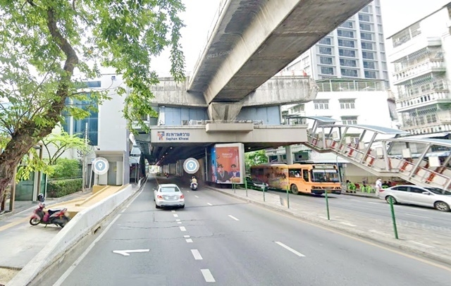 Cloud Kitchen BTS อารีย์ สุทธิสาร สะพานควาย ให้เช่าอาคารพาณิชย์ 3+1 ชั้น  ห้องหัวมุม ทำเลดี 16ตรว. 200ตรม. โถง 1น้ำ