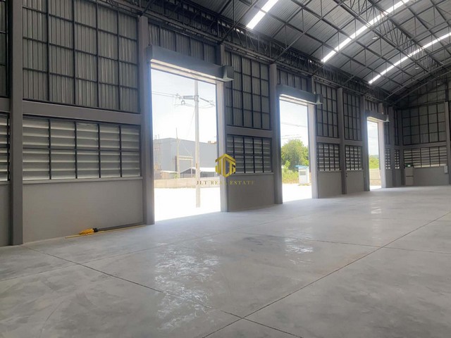 ขาย/ให้เช่าโรงงานสร้างใหม่ 2000 ตรม. อยู่ใกล้นิคมปิ่นทอง 3