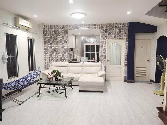 ให้เช่าบ้านเดี่ยว 2 ชั้น ม.นราวดี ปิ่นเกล้า-วงแหวนพระราม5 ตรงข้าม Plus Mall  สาขาบางใหญ่  ติดถ.นครอินทร์ ต.บางคูเวียง บางกรวย นนทบุรี