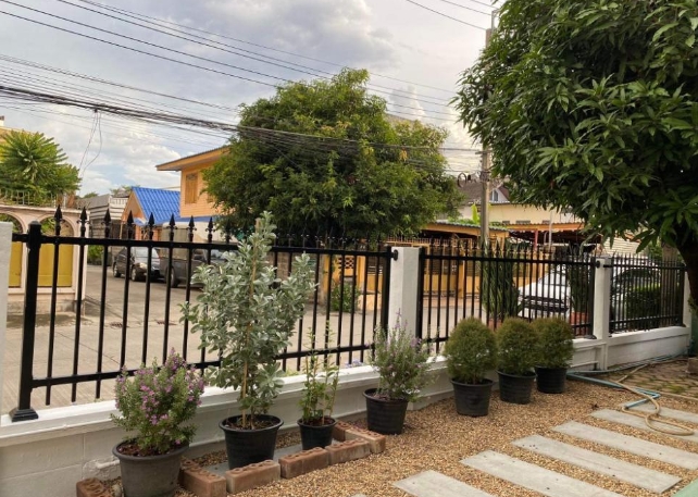 ขายบ้านเดี่ยว หมู่บ้านศิวาลัย จรัญสนิทวงศ์ เนื้อที่ 80 ตรว  ใกล้รถไฟฟ้าสถานีจรัญ 13