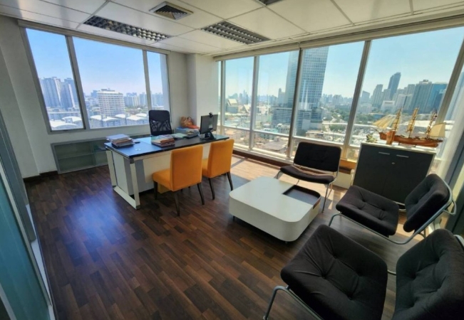 ให้เช่าพื้นที่สำนักงาน 118 ตรม อาคารฟอรั่ม ทาวเวอร์ ย่านรัชดา ห้วยขวาง