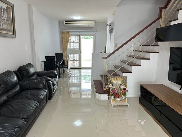 ให้เช่าทาวโฮมย่าน ถนนราชพฤกษ์- สาทรตัดใหม่  โครงการ เออเบินสาทร ใกล้บีทีเอสบางหว้า