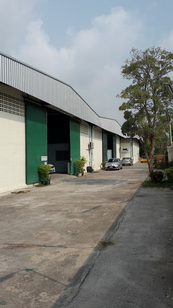 โกดังให้เช่าอยู่ถนนเส้นหลังวัดหนามแดงถนนเทพารักษ์ถนนกิ่งแก้วถนนศรีนครินทร์จังหวัดสมุทรปราการ