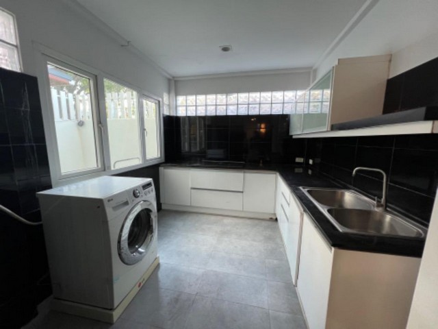 รหัสC5928 ให้เช่าโฮมออฟฟิศ 3.5ช้ัน ปรับปรุงใหม่ ซอยสุขุมวิท54 ใกล้ BTS อ่อนนุช เหมาะทำโฮมออฟฟิศ