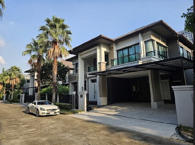 บ้าน แกรนด์บางกอกบูเลอวาร์ตสาทร-กัลปพฤกษ์ 80 ตาราง-วา 4นอน6น้ำ 180000 บาท. ราคาดี กรุงเทพ