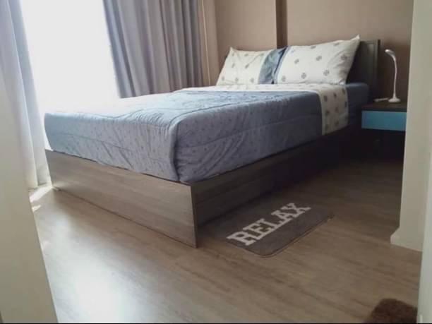 ขา​ยต่ำกว่า​ราคา​ประเมิน​ 2.75 ล้าน 37 ตรม. #ดีคอนโดพิงค์​  #ตกแต่งพร้อมเข้าอยู่ #เฟอร์นิเจอร์ครบครัน #หิ้วกระเป๋าเข้าอยู่ได้เลย #ใกล้เซ็นทรัลเฟสติวัล37 ตรม.ชั้น 61 ห้องนอน 1 ห้องน้ำ1 ห้องนั่งเล่นโซนครัวเครื่องใช้ไฟฟ้าตู้เย็น ,ไมโครเวฟ, กาน้ำร้อน, เครื่องกรองน้ำดื่ม, แอร์ 2 ตัว, เครื่องทำน้ำอุ่นขาย 2,750,000 บาทค่าโอนคนละครึ่งบริ​การยื่น​สินเชื่อ​ทุก​ธนาคาร​ฟรี​ ไม่มีค่า