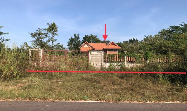 รายละเอียดเพิ่มเติม Code ID : PKK02-11733  ราคาขาย  1,931,000 บาท- ขนาดพื้นที่ :   400.00 ตร.ว.- พื้นที่ใช้สอย :  197.00 ตร.ม. - จำนวนห้อง :  3 ห้องนอน 2 ห้องน้ำ  - ที่จอดรถ :   1    คัน- บ้านหันทางทิศ : - พิกัดทรัพย์ : https://maps.app.goo.gl/yXLSFGvxjfmDcZnk7    สถานที่ใกล้เคียง- ใกล้โรงพยาบาลเสนางคนิคม- ใกล้วัดพระใหญ่ - ใกล้โลตัส โกเฟรซ เสนางคนิคม- ใกล้หจก.ถูกซุปเปอร์99 สอบถามเพิ่มเติม/นัดชมโทร. 097-419-5982(พลอย)โทร. 096-932-4624(ออมสิน)Line : @panaya (มี@ด้านหน้า)ปรึ