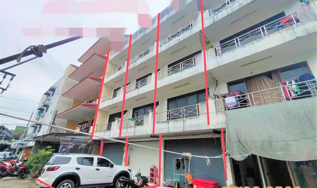 รายละเอียดเพิ่มเติมCode ID : PKK04-03917ราคาขาย        12,960,000 บาท  - ขนาดพื้นที่ :   48 ตร.ว- พื้นที่ใช้สอย :    648 ตร.ม- จำนวนห้อง :   15 ห้องนอน 19 ห้องน้ำ (3 คูหา) - ที่จอดรถ :       1 คัน- อาคารพาณิชย์ :    4 ชั้น- อาคารพาณิชย์หันทางทิศ : -- อายุอาคาร :     12 ปีพิกัดทรัพย์ :    https://maps.app.goo.gl/AjzzNwLBa7ru4thQ6สถานที่ใกล้เคียง- ใกล้โรงพยาบาลป่าตอง- ใกล้มินิ​บิ๊กซี​ ซอยคลองบางวัด- ใกล้เซ็นทรัลป่าตอง- ใกล้บิ๊กซี เอ็กซ์ตร้า ภูเก็ต 2 สาขาจั�