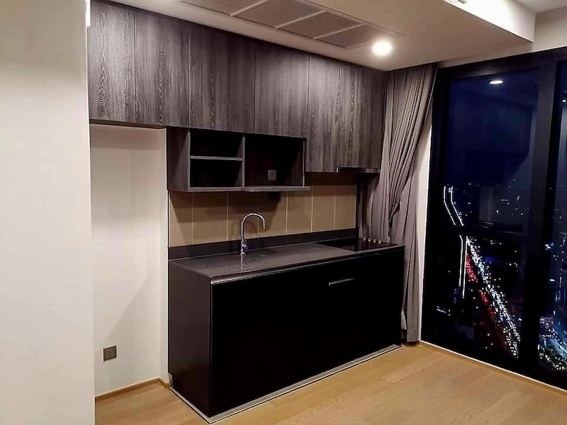 BS751 ขายแอชตัน จุฬา-สีลม 2 ห้องนอน 2 ห้องน้ำ ขนาด 63 ตรม high floor Skyview ชั้น 45 ห้องนั่งเล่นวิวพาโนรามา 180 องศา สูง 56 ชั้น