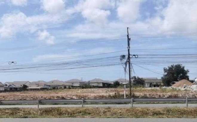 ให้เช่าที่ดิน3 ไร่ ถมแล้ว ติดถนนใหญ่ สุขุมวิท 332 อ.สัตหีบ ชลบุรี เหมาะสร้างอาคาร โกดัง ปั้มน้ำมัน