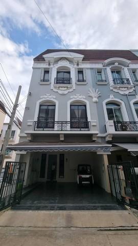 EPL-HR2984 ให้เช่าทาวน์โฮมหลังมุม บ้านกลางเมือง GRAND DE PARIS รัชดา 3 ห้องนอน 4 ห้องน้ำ พื้นที่ใช้สอย 200ตรม. ใกล้โรงเรียนนานาชาติสิงคโปร์