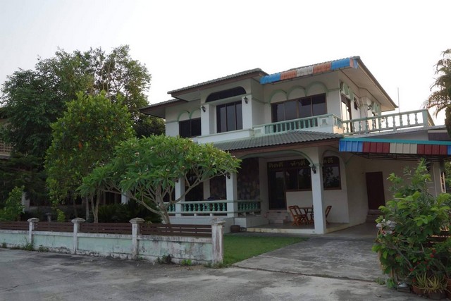 ขาย/ให้เช่า โกดัง พร้อมบ้านเดี่ยว 2 ชั้น พื้นที่รวม 2 ไร่ อ.ฝาง จ.เชียงใหม่ ติดถนนบายพาส อ.ฝาง