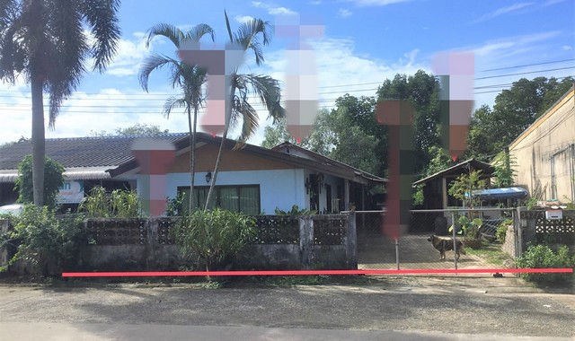 รายละเอียดเพิ่มเติมCode ID : PKK02-11250ราคาขาย      1,786,000 บาท- ขนาดพื้นที่ :  122.70 ตร.ว (1 งาน / 22.70 ตร.ว) - พื้นที่ใช้สอย :    214.40 ตร.ม- จำนวนห้อง :   3 ห้องนอน 3 ห้องน้ำ- ที่จอดรถ :      1-2 คัน- บ้านเดี่ยว  :  1 ชั้น- บ้านเดี่ยวหันทางทิศ : -- อายุอาคาร :    22 ปีพิกัดทรัพย์  :      https://maps.app.goo.gl/eD7AQEEXootiFAKb8สถานที่ใกล้เคียง- ใกล้โลตัส โกเฟรช โรงพยาบาลสตูล- ใกล้บิ๊กซี ซูเปอร์เซ็นเตอร์ สตูล - ใกล้แม็คโคร สตูล - ใกล้โรงพยาบาลสตูลสอบถาม�