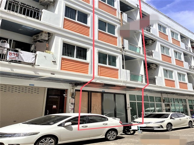 รายละเอียดเพิ่มเติมCode ID :  PKK04-04342ราคาขาย        6,497,000 บาท- ขนาดพื้นที่ :      18.30 ตร.ว- พื้นที่ใช้สอย :   258.75 ตร.ม- จำนวนห้อง :  6 ห้องนอน 4 ห้องน้ำ - ที่จอดรถ :   1 คัน- อาคารพาณิชย์ :  4 ชั้น- อาคารพาณิชย์หันทางทิศ : -- อายุอาคาร :    12 ปีพิกัดทรัพย์ :   https://maps.app.goo.gl/V141WYbV7cpLiDzn7สถานที่ใกล้เคียง- ใกล้แม็คโคร ป่าตอง - ใกล้โลตัส โกเฟรช ถนนนาไน ภูเก็ต - ใกล้ท็อปส์ เดลี่ มินิซูเปอร์มาร์เก็ต สาขาซอยนาใน- ใกล้โรงพยาบาลป่