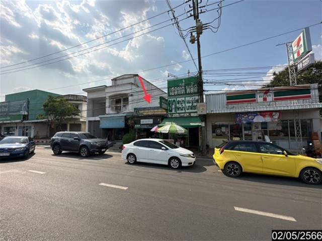  รายละเอียดเพิ่มเติม Code ID : PKK04-06247  ราคาขาย 4,000,000  บาท- ขนาดพื้นที่ :   43.50 ตร.ว.- พื้นที่ใช้สอย :  155.40 ตร.ม. - จำนวนห้อง :  1 ห้องนอน 1 ห้องน้ำ  - ที่จอดรถ :    1   คัน- บ้านหันทางทิศ : - พิกัดทรัพย์ : https://maps.app.goo.gl/NCstJwriBQpPbiQE9    สถานที่ใกล้เคียง- ใกล้โรงพยาบาลอำนาจเจริญ- ใกล้โลตัส โก เฟรช โรงพยาบาลอำนาจเจริญ - ใกล้สมหวัง ซุปเปอร์มาร์เก็ต - ใกล้โลตัส โกเฟรช อำนาจเจริญ สอบถามเพิ่มเติม/นัดชมโทร. 097-419-5982(พลอย)โทร. 096