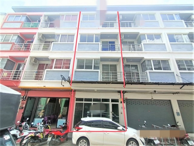 รายละเอียดเพิ่มเติมCode ID :  PKK04-04143ราคาขาย         9,850,000 บาท- ขนาดพื้นที่ :  17 ตร.ว- พื้นที่ใช้สอย :    224 ตร.ม- จำนวนห้อง :  6 ห้องนอน 7 ห้องน้ำ - ที่จอดรถ :   1 คัน- อาคารพาณิชย์ :  4 ชั้น- อาคารพาณิชย์หันทางทิศ : -- อายุอาคาร :    13 ปีพิกัดทรัพย์ :   https://maps.app.goo.gl/f6xwN2sB3BT9YDbQ8สถานที่ใกล้เคียง- ใกล้แม็คโคร ป่าตอง- ใกล้โลตัส โกเฟรช ถนนนาไน ภูเก็ต - ใกล้ท็อปส์ เดลี่ มินิซูเปอร์มาร์เก็ต สาขาซอยนาใน- ใกล้บิ๊กซี เอ็กซ์ต�