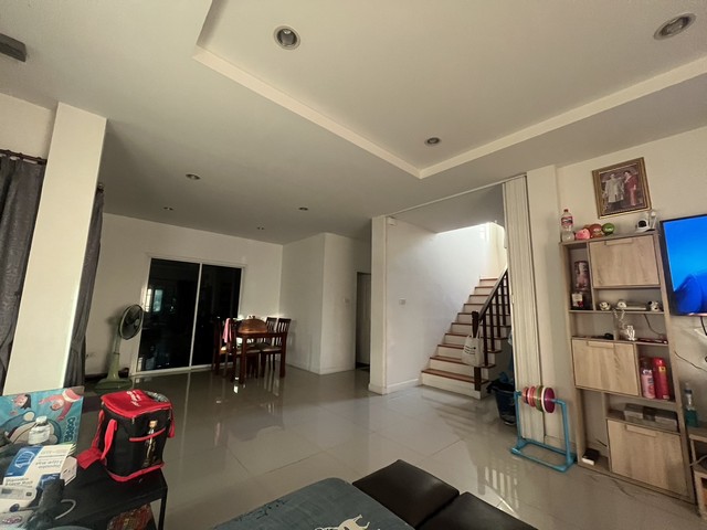 ขายด่วน ขายบ้านเดี่ยว 106.5 ตรว บ้านดิเอ็กเทนโซ่ หนองจอก ต่อเต่มพร้อมอยู่ มี