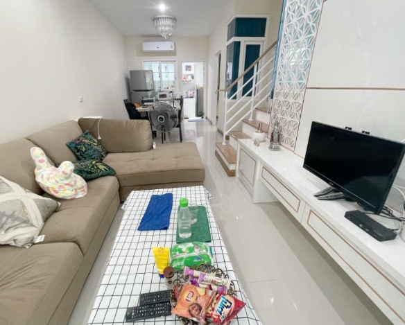 ให้เช่าทาวน์โฮม2ชั้น โกลเด้น ทาวน์ วงศ์สว่าง แคราย ใกล้เดอะมอลงามวงศ์วาน