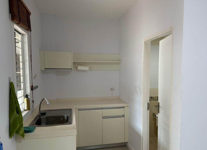 ให้เช่าทาวน์โฮม 3 ชั้น เออร์เบิน สาทร ย่านสาทร ราชพฤกษ์ มีเฟอร