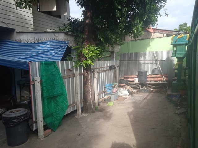 ขายด่วน บ้านเดียว 2 ชั้น 50 ตร.ว. ซอยอยู่สบาย ในซอยจรัญฯ 89 ใกล้สถานีรถไฟฟ้าสายสีน้ำเงิน บางพลัด  ติดต่อ คุณแดน 0839295426,  0802114266