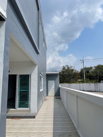 ขายบ้านโซนบางแสน  มบ.บางแสนวาน่า เลี่ยงหนองมน ราคา 2.5 ลบ.