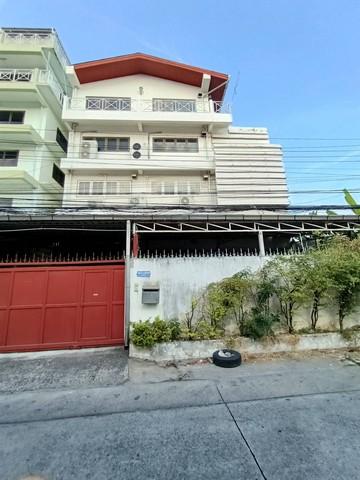 ให้เช่าอาคาร 4.5 ชั้น พื้นที่ 800 ตร.ม.ถนนสุขุมวิท 93 ซอยอ่อนนุช 30 