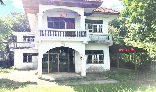 รายละเอียดเพิ่มเติม Code ID : PKK02-07228  ราคาขาย 3,254,000  บาท- ขนาดพื้นที่ :   199.60 ตร.ว.- พื้นที่ใช้สอย :  326.00 ตร.ม. - จำนวนห้อง :  3 ห้องนอน 1 ห้องน้ำ  - ที่จอดรถ :    1   คัน- บ้านหันทางทิศ : พิกัดทรัพย์ : https://maps.app.goo.gl/fsAvdVM7Xtx67JYV9    สถานที่ใกล้เคียง- ใกล้โลตัส โกเฟรช อำนาจเจริญ- ใกล้โรงพยาบาลส่งเสริมสุขภาพตำบลตำบลบ้านภักดีเจริญ - ใกล้เจ้านายพิซซ่า- ใกล้ดีฟาร์มช็อป สาขาอำนาจเจริญ สอบถามเพิ่มเติม/นัดชมโทร. 097-419-59