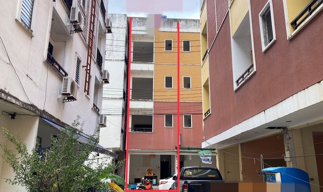 รายละเอียดเพิ่มเติมCode ID : PKK04-05759ราคาขาย    8,000,000 บาท- ขนาดพื้นที่ :   13.10 ตร.ว- พื้นที่ใช้สอย :     192 ตร.ม- จำนวนห้อง :  6 ห้องนอน 7 ห้องน้ำ - ที่จอดรถ :   1 คัน- อาคารพาณิชย์ :   4 ชั้น- อาคารพาณิชย์หันทางทิศ : -- อายุอาคาร :  14 ปีพิกัดทรัพย์   :   https://maps.app.goo.gl/2HktDbMZ3sMSfAMKAสถานที่ใกล้เคียง- ใกล้โรงพยาบาลป่าตอง- ใกล้มินิ​บิ๊กซี​ ซอยคลองบางวัด- ใกล้เซ็นทรัล ป่าตอง- ใกล้บิ๊กซี เอ็กซ์ตร้า ภูเก็ต 2 สาขาจังซีลอนสอบถ�